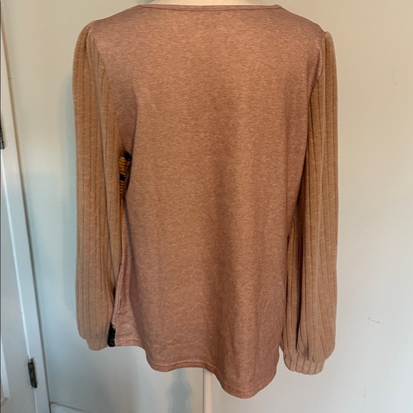 Abstract Print Long Sleeve Tunic Top Size L - Picture 5 of 7